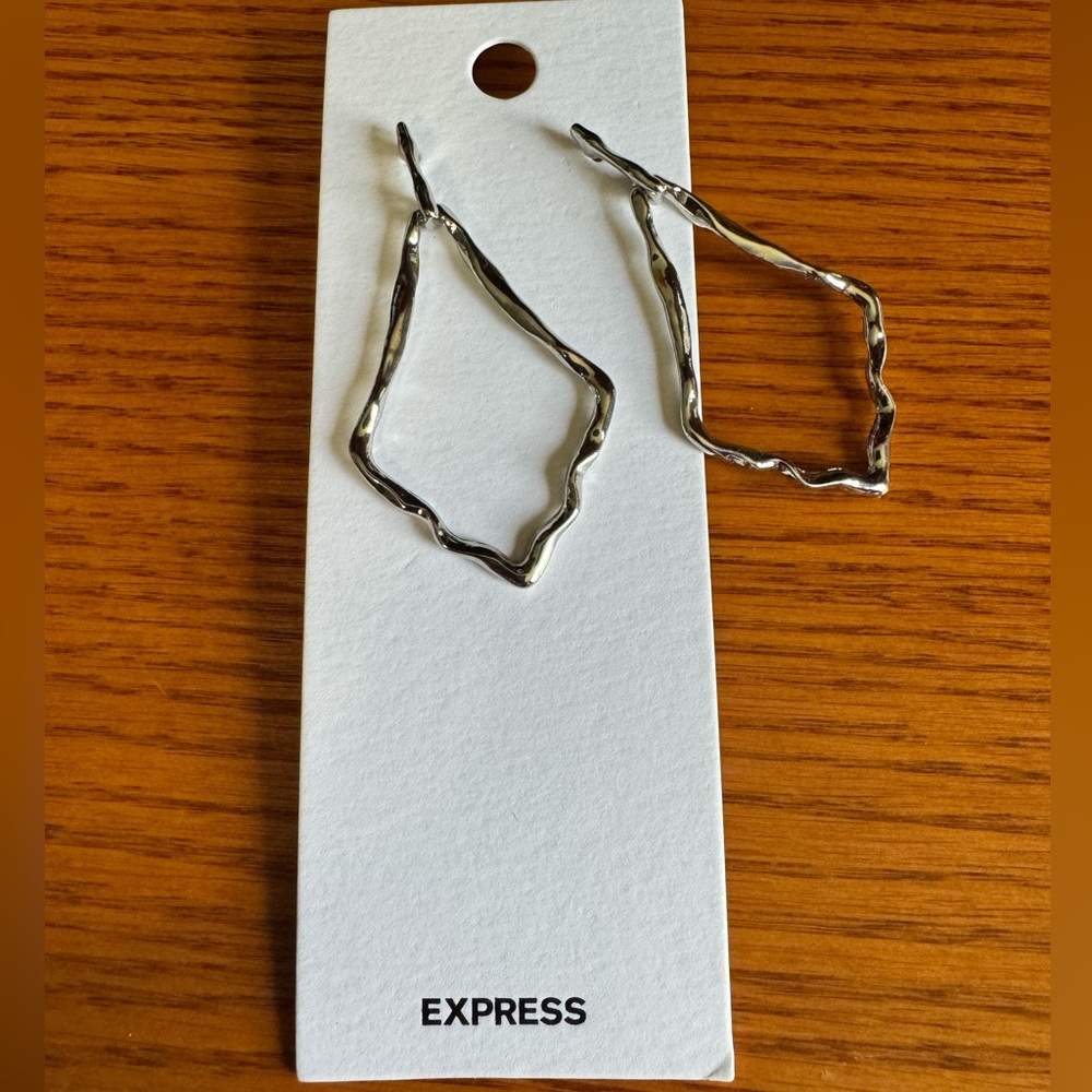 3 for $15 Silver Dangly Earrings ✨